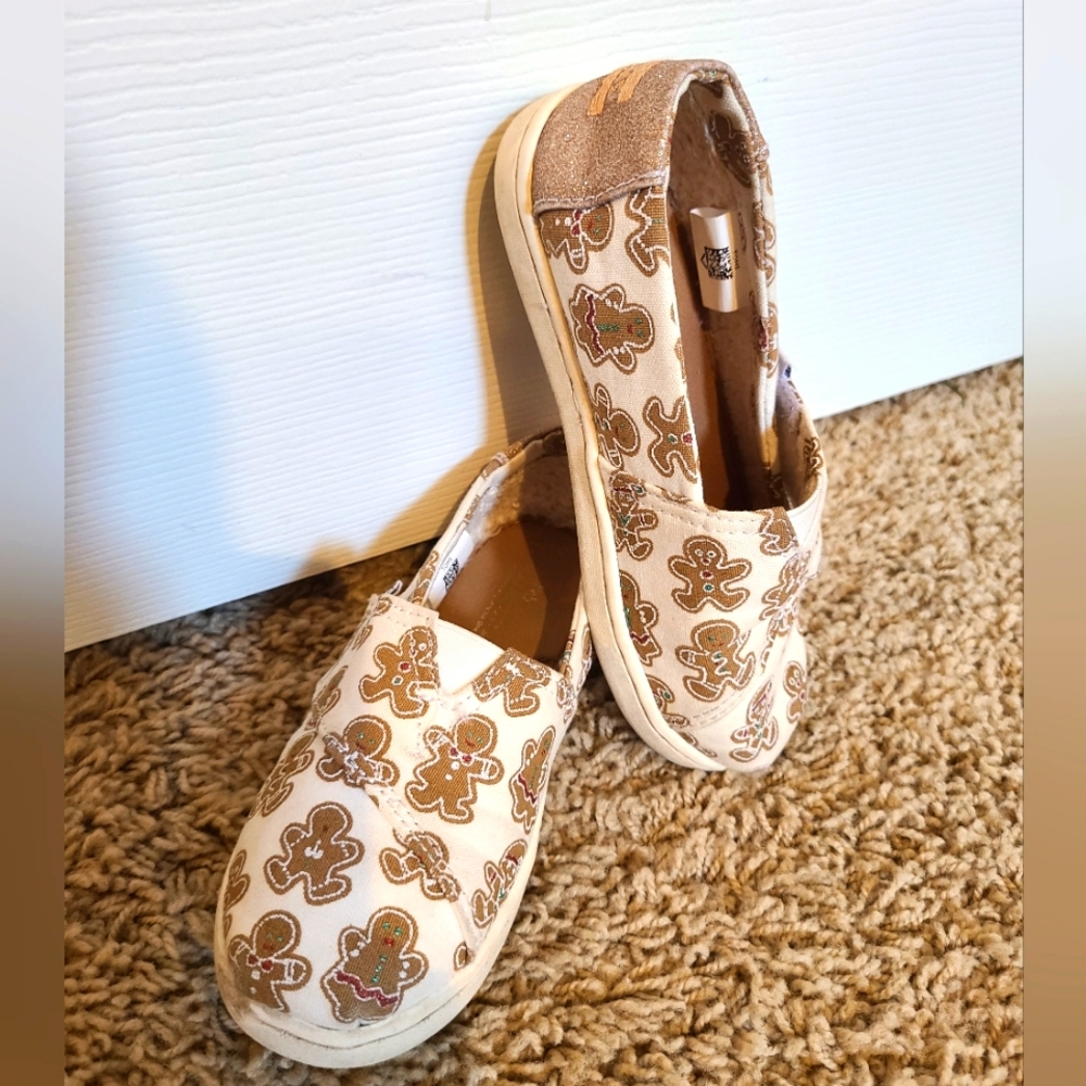 Girls gingerbread Toms size 11T
